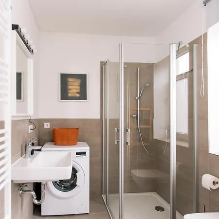 Apartment Landwohnung Seenplatte *